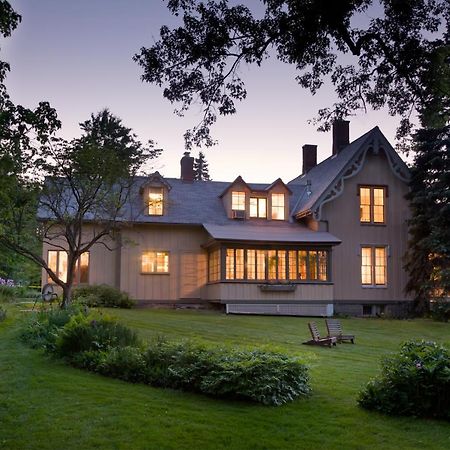 Gothic Eves Inn And Spa Bed And Breakfast Trumansburg Экстерьер фото