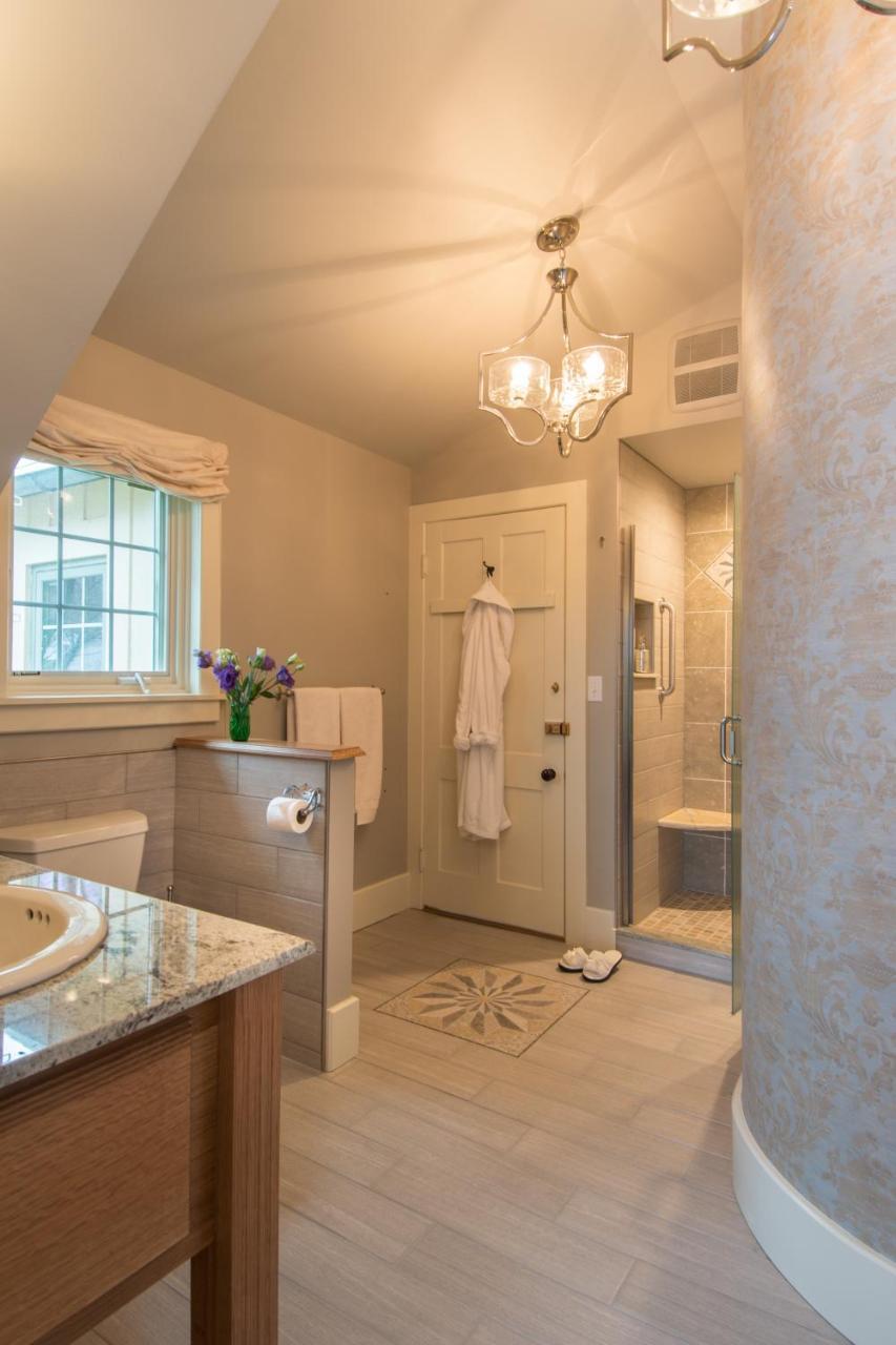 Gothic Eves Inn And Spa Bed And Breakfast Trumansburg Экстерьер фото