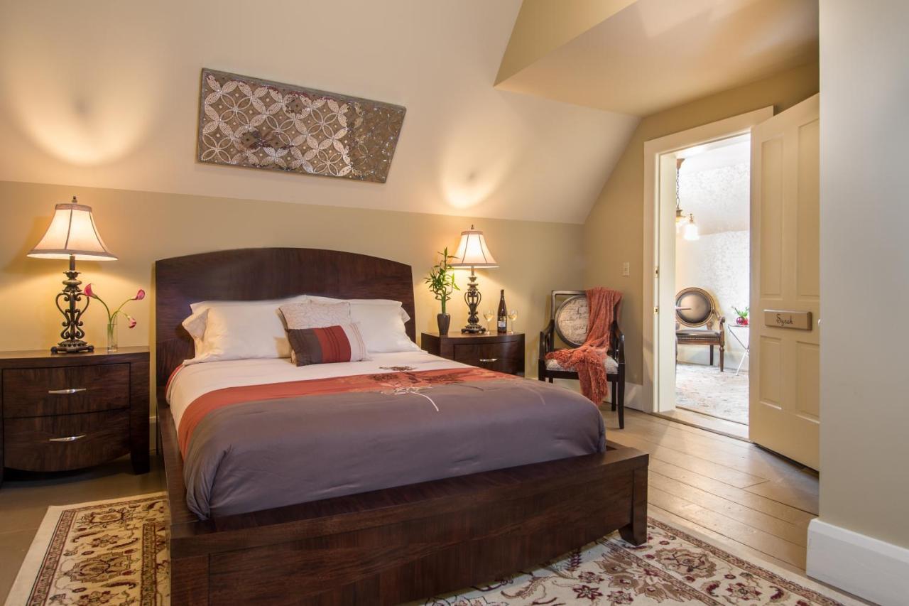 Gothic Eves Inn And Spa Bed And Breakfast Trumansburg Экстерьер фото